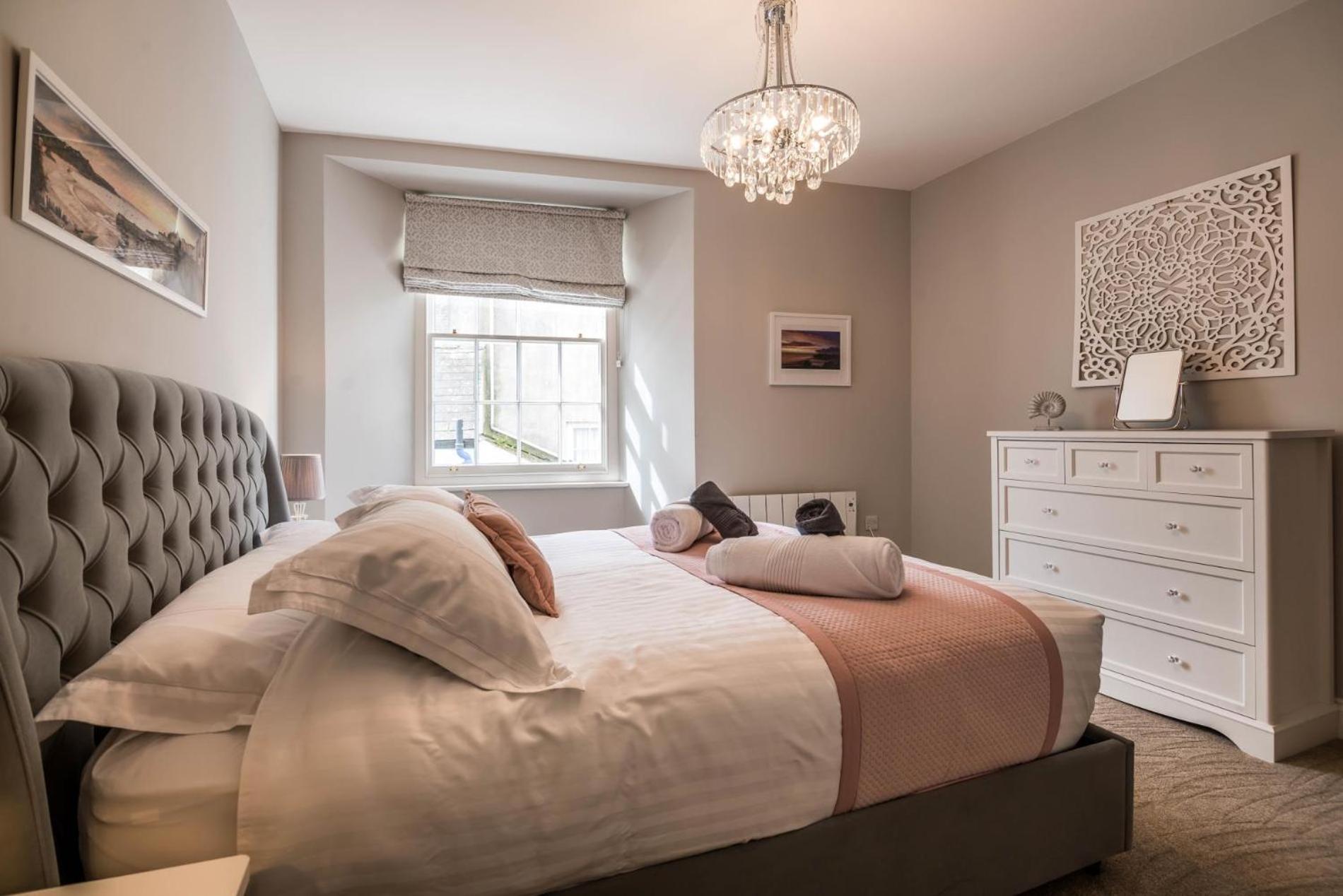 Lady Tenby - 2 Bedroom Apartment - Tenby Eksteriør bilde