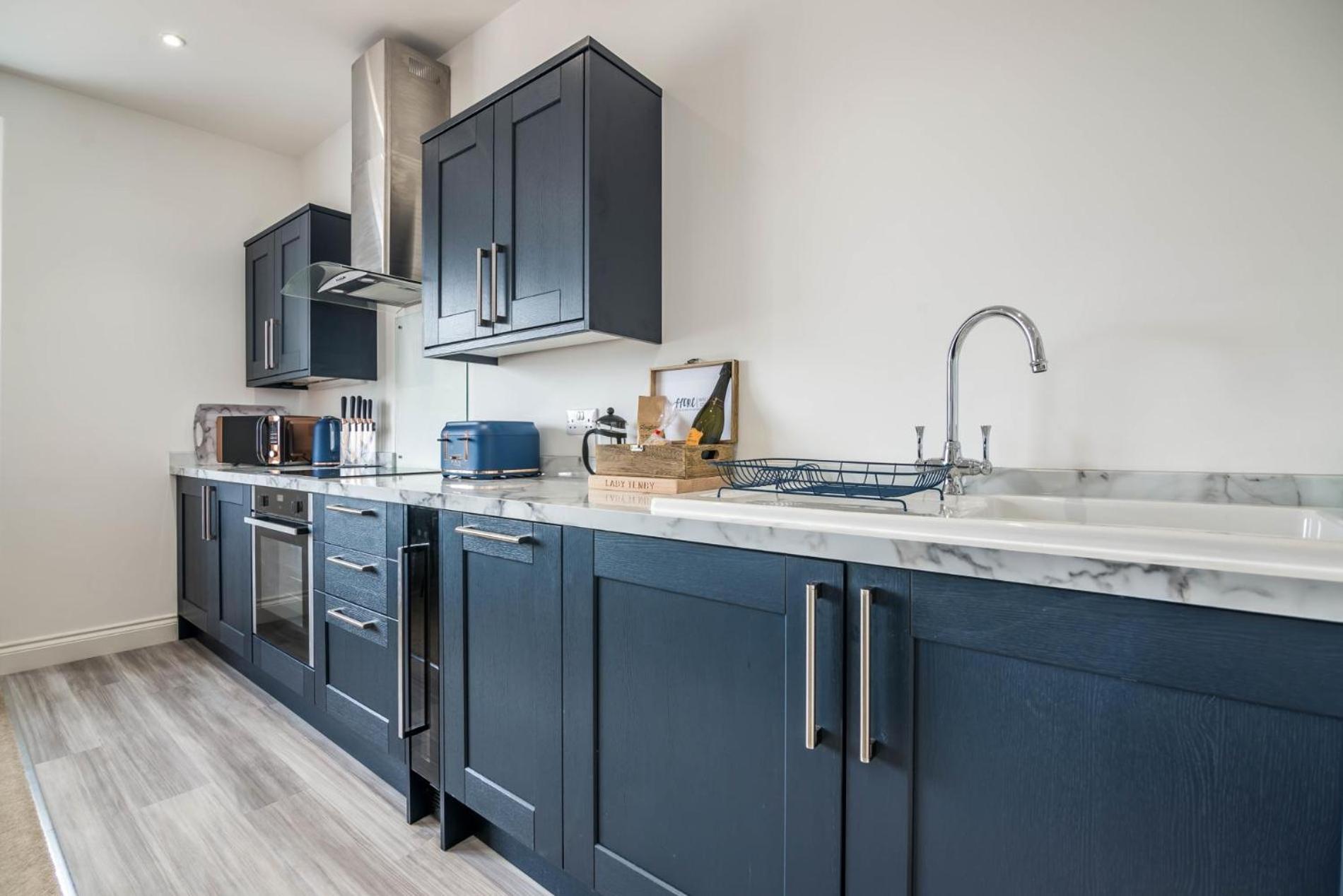 Lady Tenby - 2 Bedroom Apartment - Tenby Eksteriør bilde