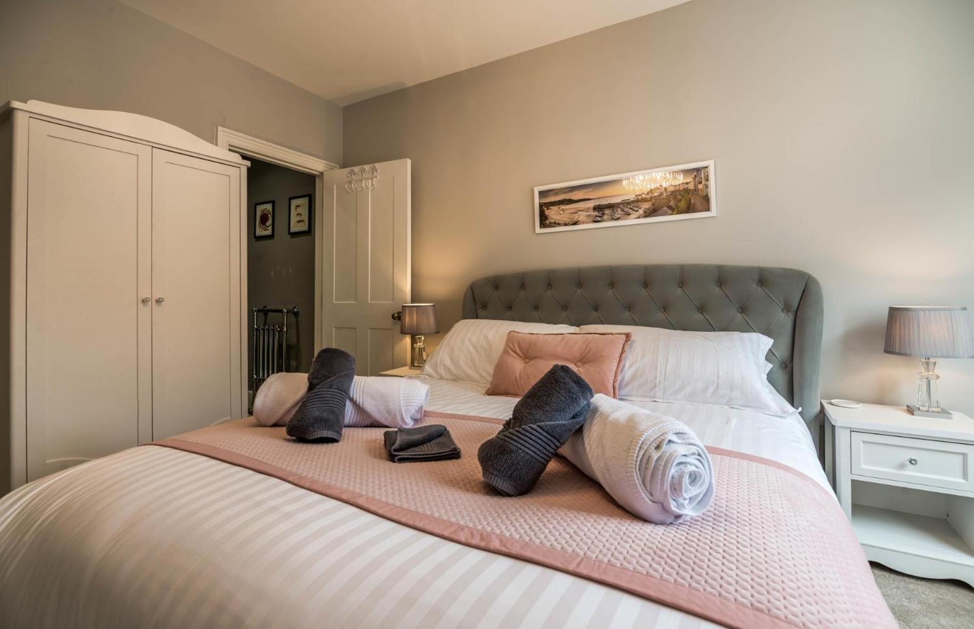 Lady Tenby - 2 Bedroom Apartment - Tenby Eksteriør bilde